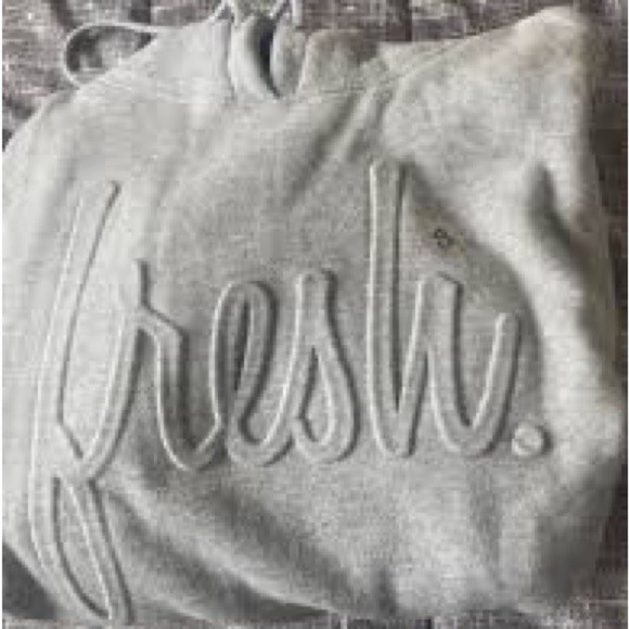22 Fresh unisex gray sweatshirt like new condition size large - Picture 1 of 3